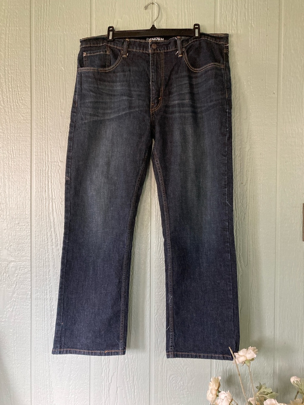 Denizen Levi’s Men’s 285 relaxed fit size 38 x 30 darkwash jeans